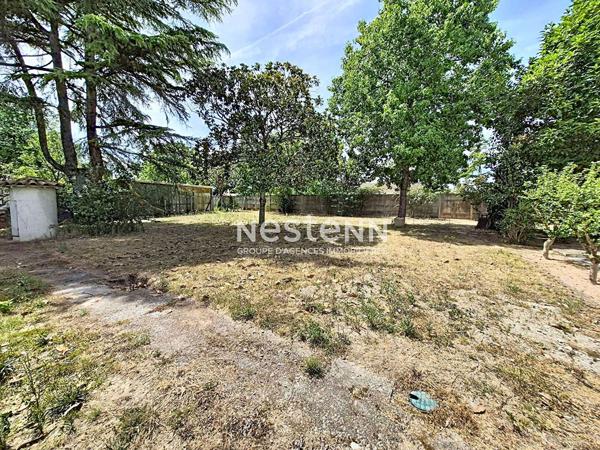 A VENDRE - VILLENEUVE TOLOSANE  BAS- Terrain de 497 m² - Construction libre