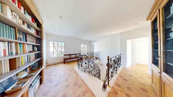 ANTONY - Quartier calme et recherché - Maison familiale 6 pièces - 200 m² - Terrain 566 m² - Sous-sol total - Jardin