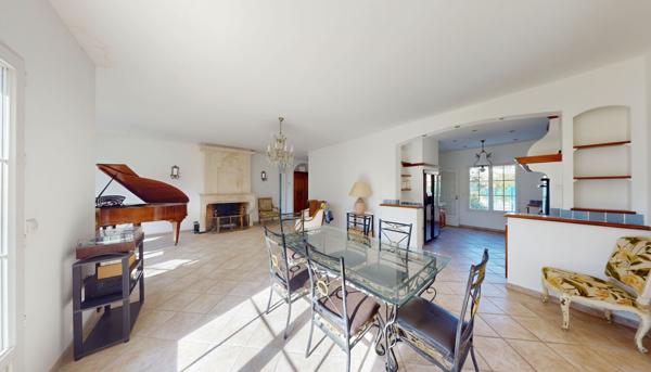 ANTONY - Quartier calme et recherché - Maison familiale 6 pièces - 200 m² - Terrain 566 m² - Sous-sol total - Jardin