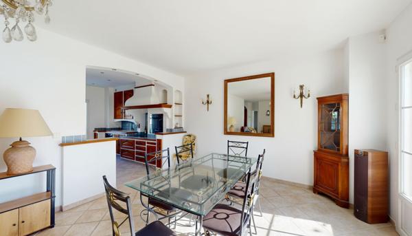 ANTONY - Quartier calme et recherché - Maison familiale 6 pièces - 200 m² - Terrain 566 m² - Sous-sol total - Jardin