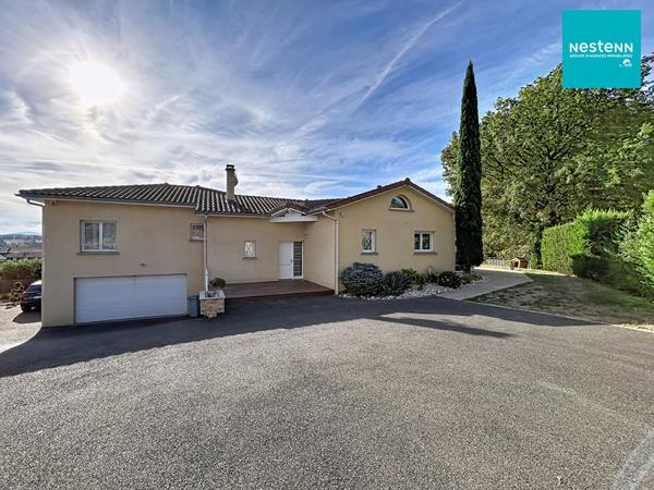 LA FOUILLOUSE MAGNIFIQUE MAISON FAMILIALE DE 172 M² AVEC VUE DÉGAGÉE