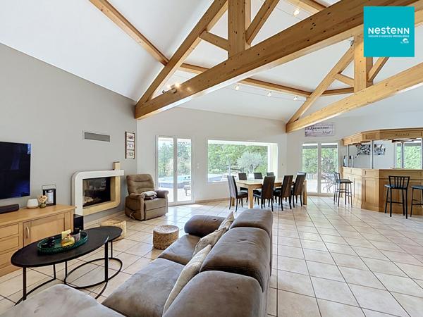 LA FOUILLOUSE MAGNIFIQUE MAISON FAMILIALE DE 172 M² AVEC VUE DÉGAGÉE