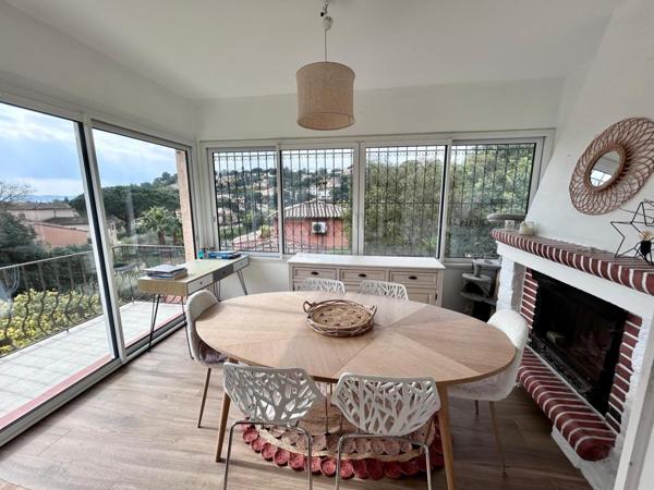 Appartement à ROQUEBRUNE-SUR-ARGENS, 83380 - 4 pièces 110m²