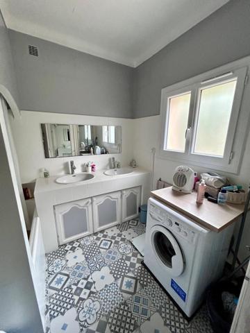 Appartement à ROQUEBRUNE-SUR-ARGENS, 83380 - 4 pièces 110m²