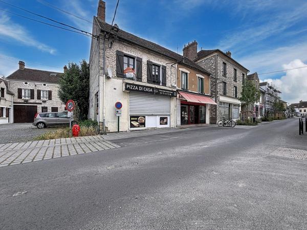 IMMEUBLE DE RAPPORT de 221 m²
