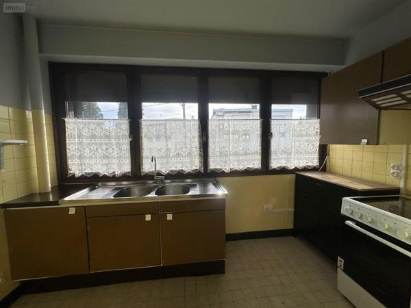 Appartement à louer à Ussel en Corrèze (19200), ref : UL 166