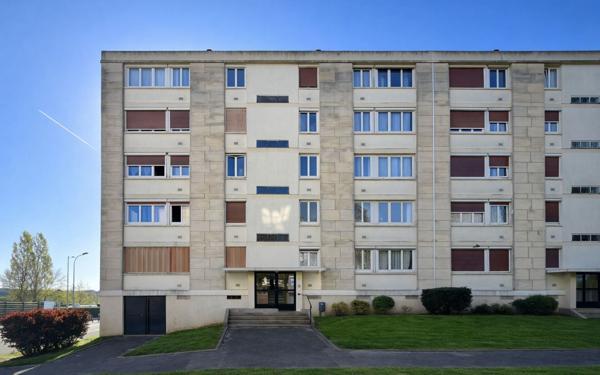 Appartement à vendre    4 pièces • 66 m2 Beauvais