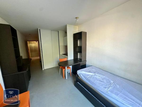 Appartement à louer 1 pièce 23.3m² Nîmes (30000)