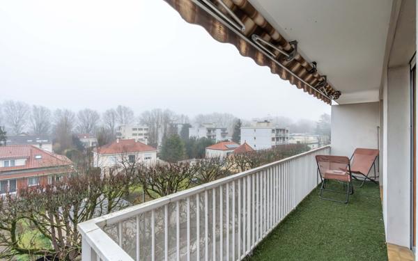 Appartement à vendre    3 pièces • 76,53 m2 Saint-Maur-des-Fossés