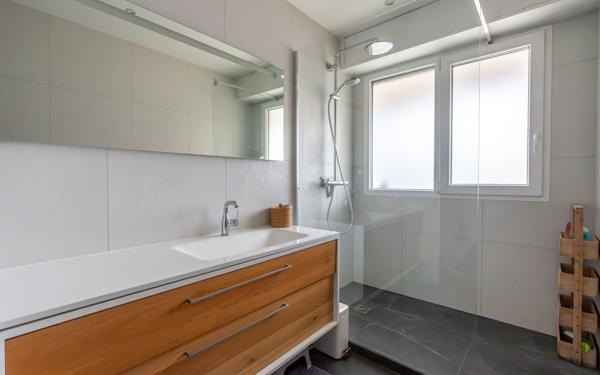 Appartement à vendre    3 pièces • 76,53 m2 Saint-Maur-des-Fossés