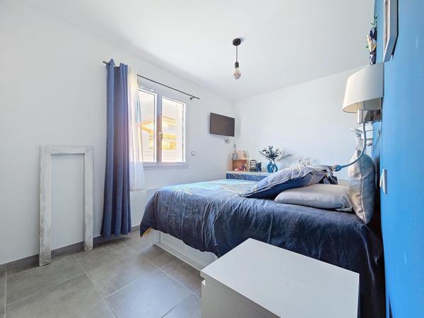 Superbe villa de plain pied avec piscine et garage