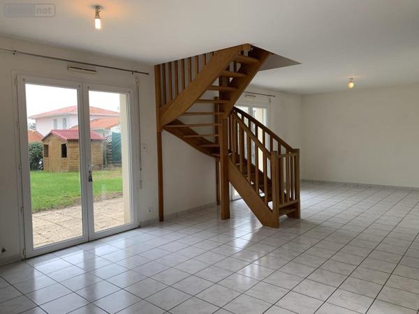 Maison à louer à Le May-sur-Èvre dans le Maine-et-Loire (49122), ref : 49058-L901