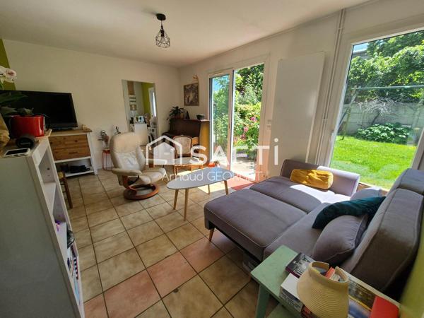 Maison 5 chambres avec 610 m² de terrain à 200 m à pied du Tramway T7