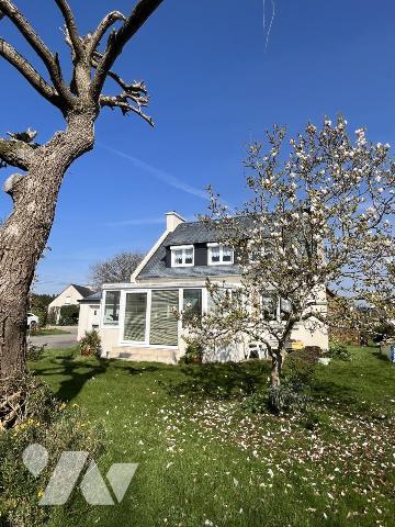 MAISON - PLEUVEN