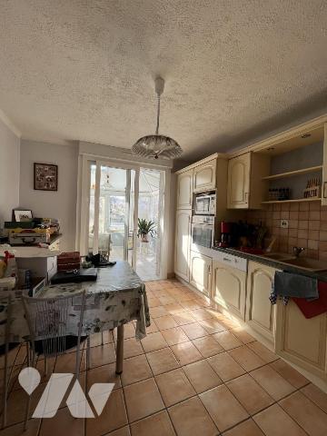 MAISON - PLEUVEN