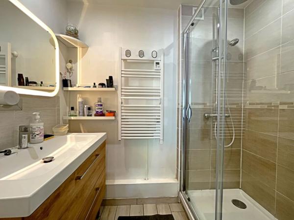 Appartement REIMS 3 Pièces de 60.27 m² avec balcon, cave et place de parking