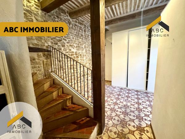 Orange (84100) Maison de ville atypique - Centre ville d'orange