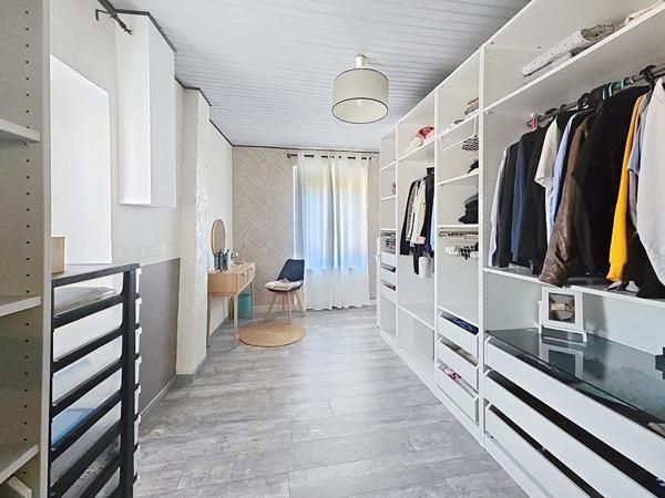 EXCLUSIVITE Maison comprenant deux appartements  centre saint maurice de Lignon avec Garage