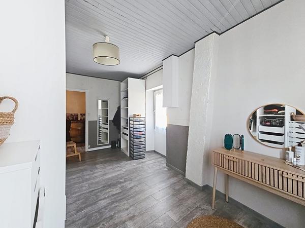 EXCLUSIVITE Maison comprenant deux appartements  centre saint maurice de Lignon avec Garage