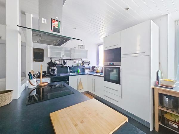 EXCLUSIVITE Maison comprenant deux appartements  centre saint maurice de Lignon avec Garage