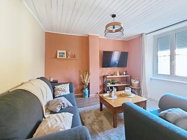 EXCLUSIVITE Maison comprenant deux appartements  centre saint maurice de Lignon avec Garage