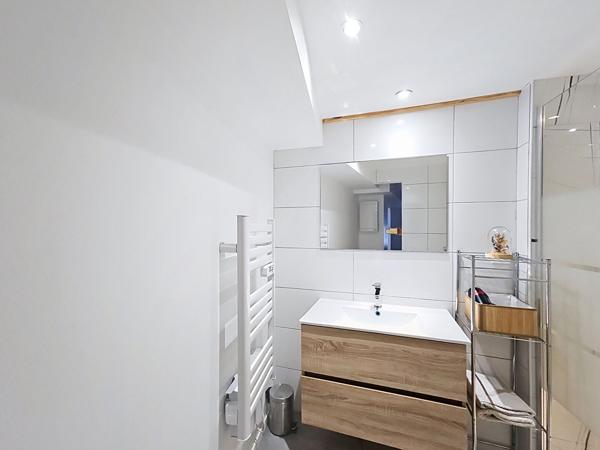 EXCLUSIVITE Maison comprenant deux appartements  centre saint maurice de Lignon avec Garage