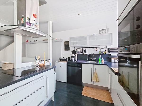 EXCLUSIVITE Maison comprenant deux appartements  centre saint maurice de Lignon avec Garage