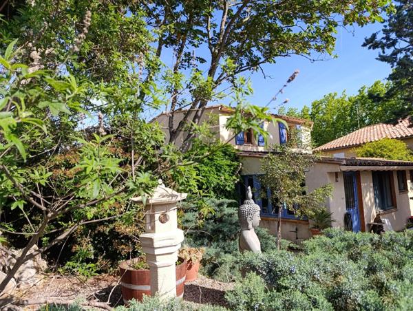 Villa avec dépendance