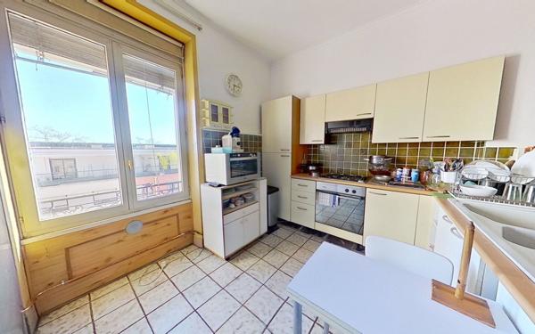 Appartement à vendre    3 pièces • 100 m2 Lyon 5