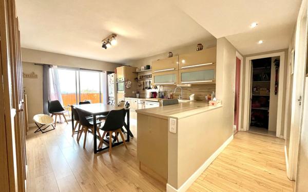 Appartement à vendre    4 pièces • 73,87 m2 Grasse