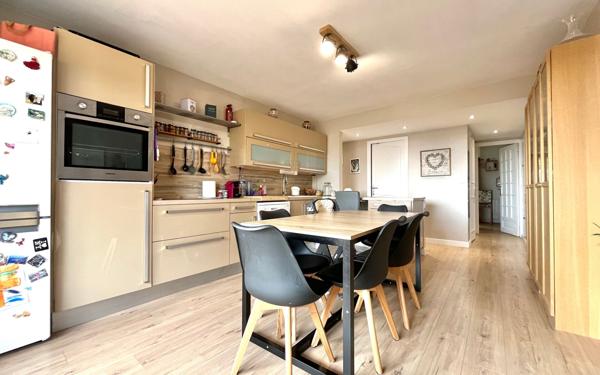 Appartement à vendre    4 pièces • 73,87 m2 Grasse