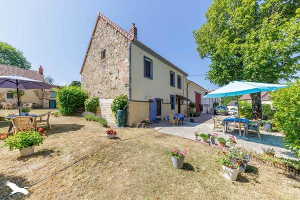 Maison à vendre |  Marcillat-en-Combraille |  8 pièces | 223 m²