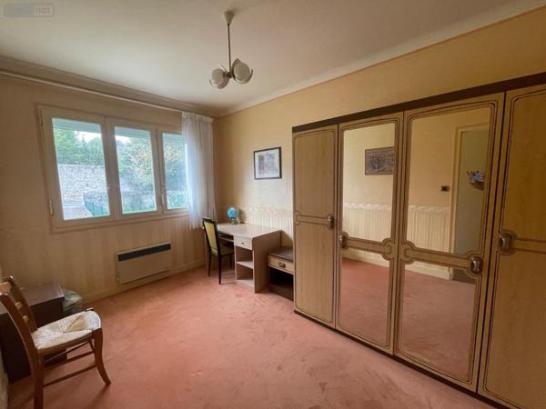 Maison à vendre à Courdemanche dans la Sarthe (72150), ref : 13816/1163   
Maison de santé