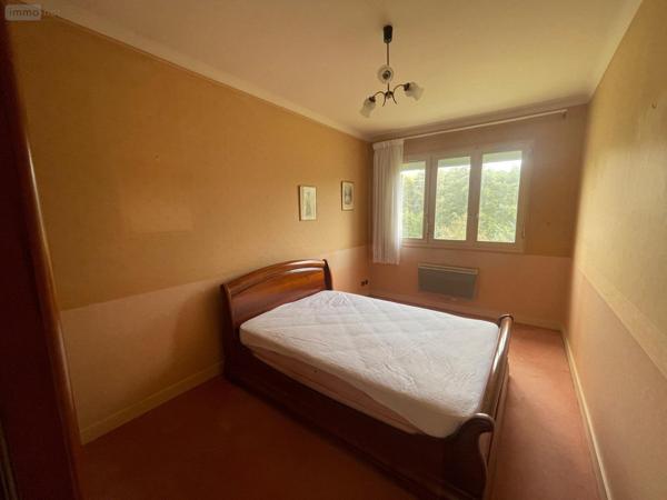 Maison à vendre à Courdemanche dans la Sarthe (72150), ref : 13816/1163   
Maison de santé