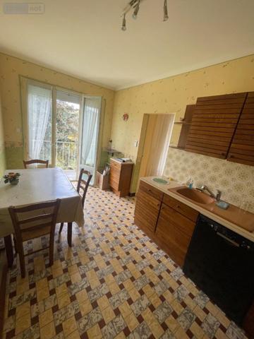 Maison à vendre à Courdemanche dans la Sarthe (72150), ref : 13816/1163   
Maison de santé
