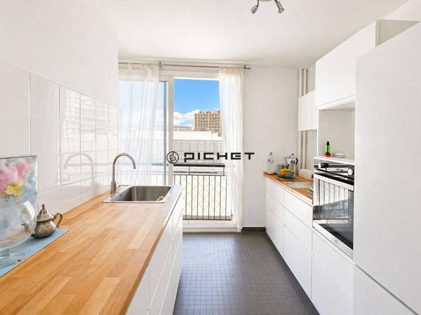 Appartement 2 pièces 50 m² MARSEILLE - 13001