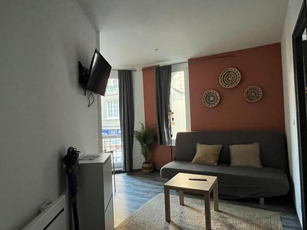 A LOUER : T1 à LILLE • rue de Béthune - Lille Centre • 730 € CC • Réf. G705-01D