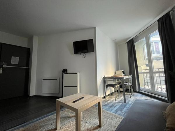 A LOUER : T1 à LILLE • rue de Béthune - Lille Centre • 730 € CC • Réf. G705-01D