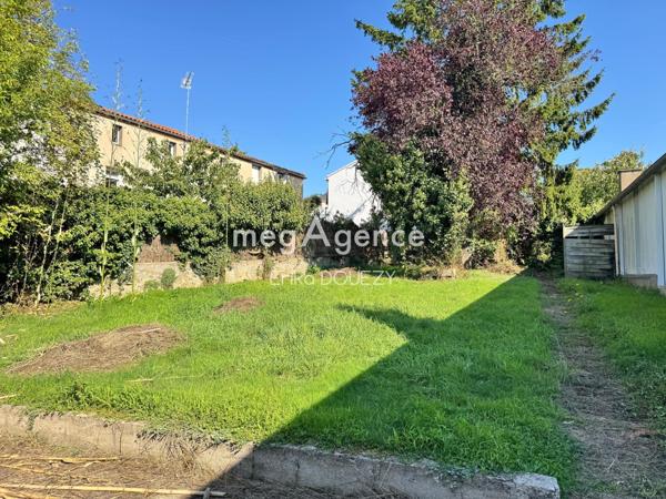 Maison à MAULEVRIER, 49360 - 8 pièces 166m²