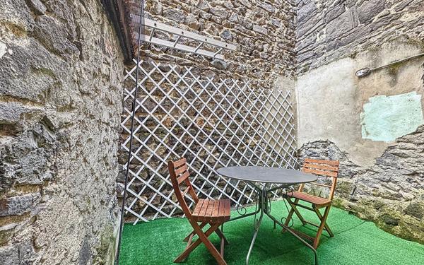 Maison à vendre    4 pièces •  Mozac