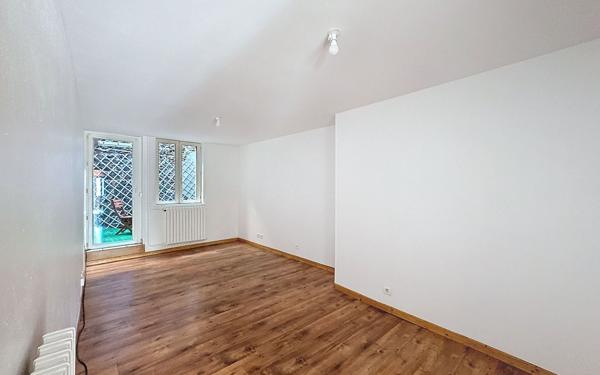 Maison à vendre    4 pièces •  Mozac