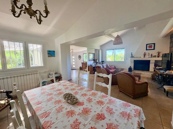 Maison à vendre 7 pièces FREJUS (83)