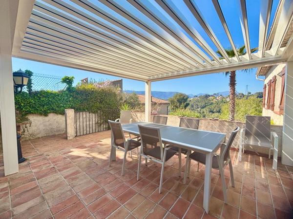 Villa rénovée Nice St Pancrace 7 pièces 216 m2 avec piscine