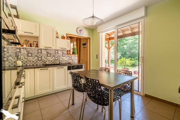 Maison à vendre 367 000 € La Chevrolière 5 p 100 m² DPE D