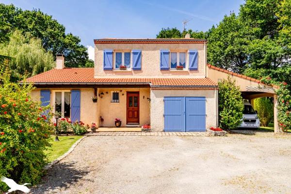 Maison à vendre 367 000 € La Chevrolière 5 p 100 m² DPE D