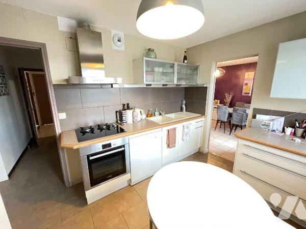 A vendre - Manosque (04) - Alpes de Haute Provence : Spacieux et lumineux appartement de type 4...