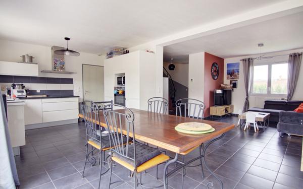 Maison à vendre    4 pièces •  Rive-de-Gier