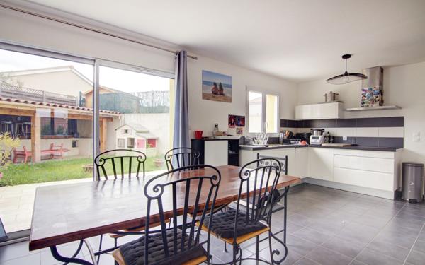 Maison à vendre    4 pièces •  Rive-de-Gier