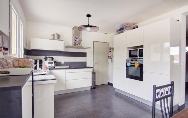 Maison à vendre    4 pièces •  Rive-de-Gier