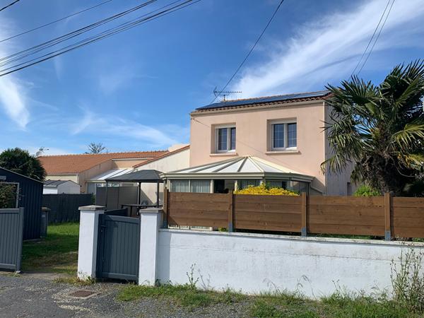 Maison Tonnay-Charente 4 pièce(s) 123m²
